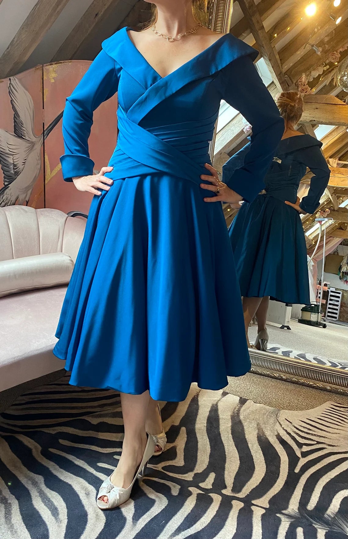 Bachelorette Party Dress for Fun -Blue Mother Of The Bride Dress Features Sleeves And Flattering Waist A-Line Cocktail Dresses