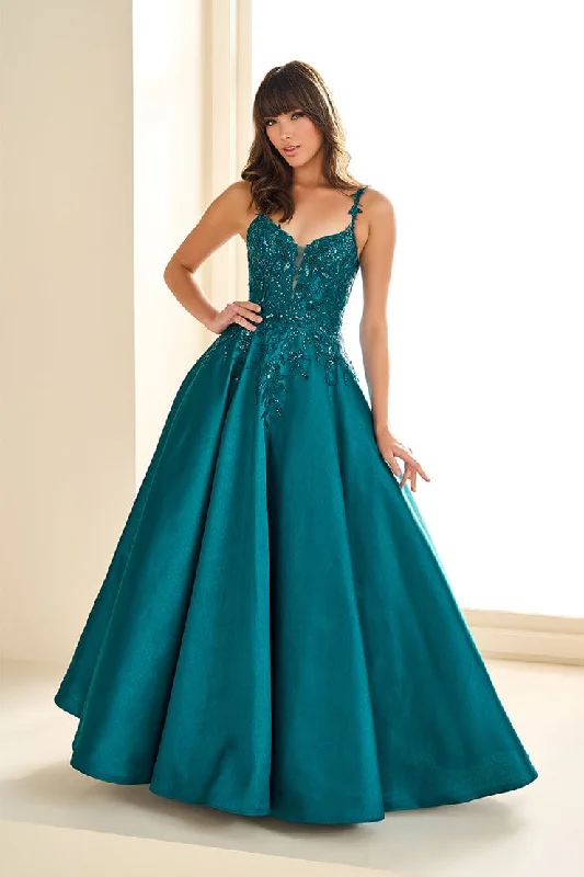 Weekend Evening Dress -Ellie Wilde: EW36094