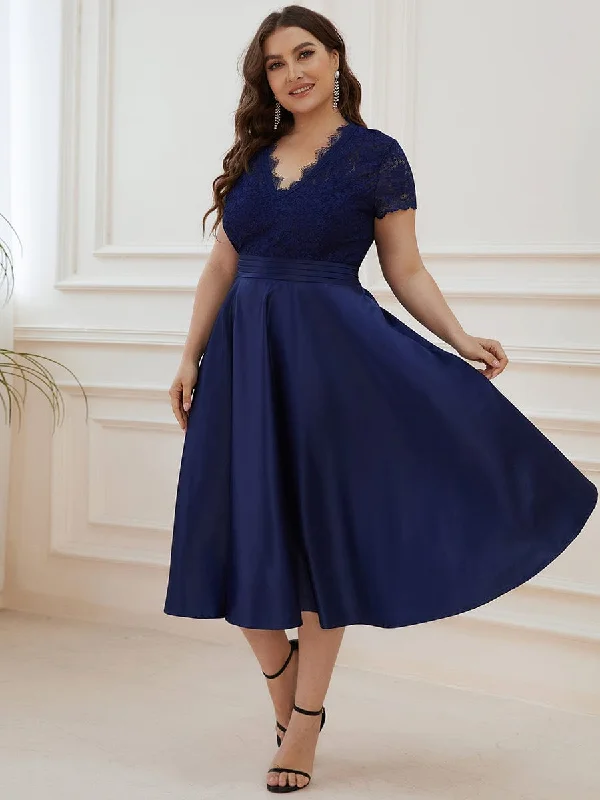 Pleated-Edge Party Dress -Plus Size V-neck Lace Bodice A-line Cocktail Dress with Pockets