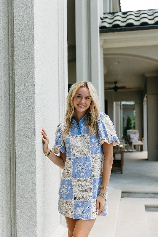 Mini Dresses in Woven Material -Cayleah Crochet Dress - Blue