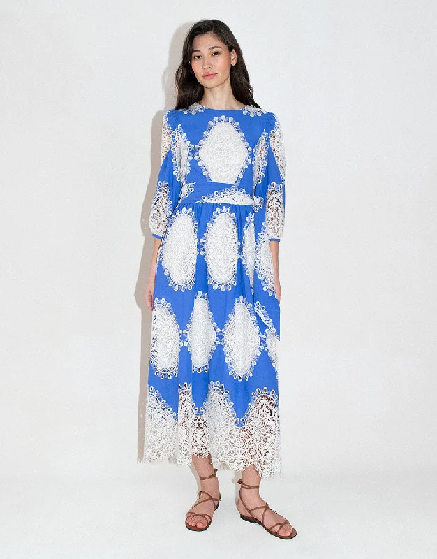 Angular-Neck Midi Dresses -Constance Lace Midi Dress - Blue/White