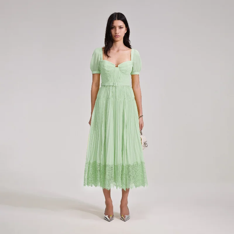 Retro-Wool Midi Dresses -Green Chiffon Lace Detail Midi Dress